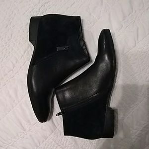 Pointed Black Ankle Boots